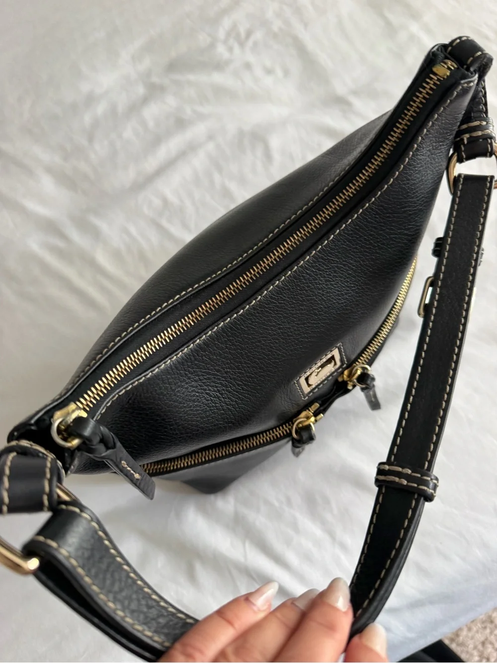 Dooney & Bourke  “Dillen” Black Leather Zip Top Dual Side Pockets Shoulder Bag